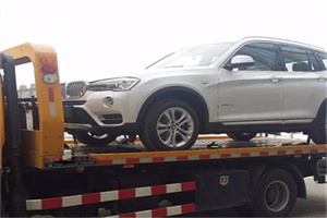 酒泉拖车24小时服务电话